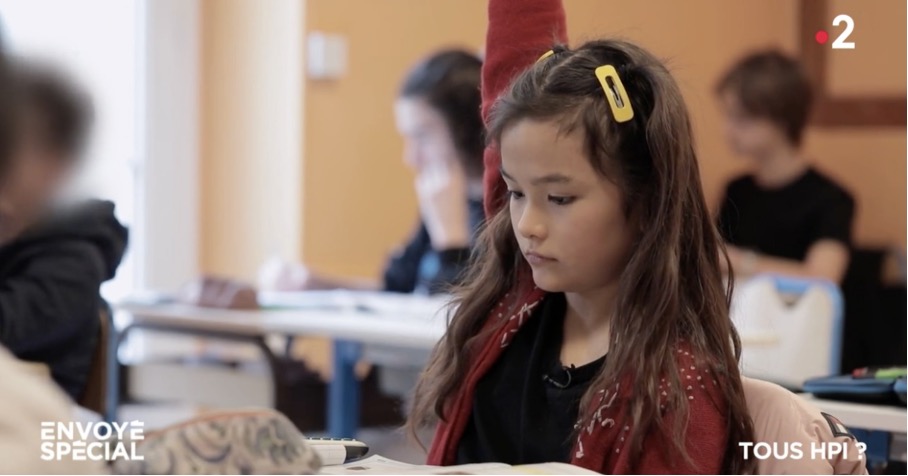 Notre élève Lucie dans le reportage « Tous HPI ? » d’Envoyé Spécial sur France 2