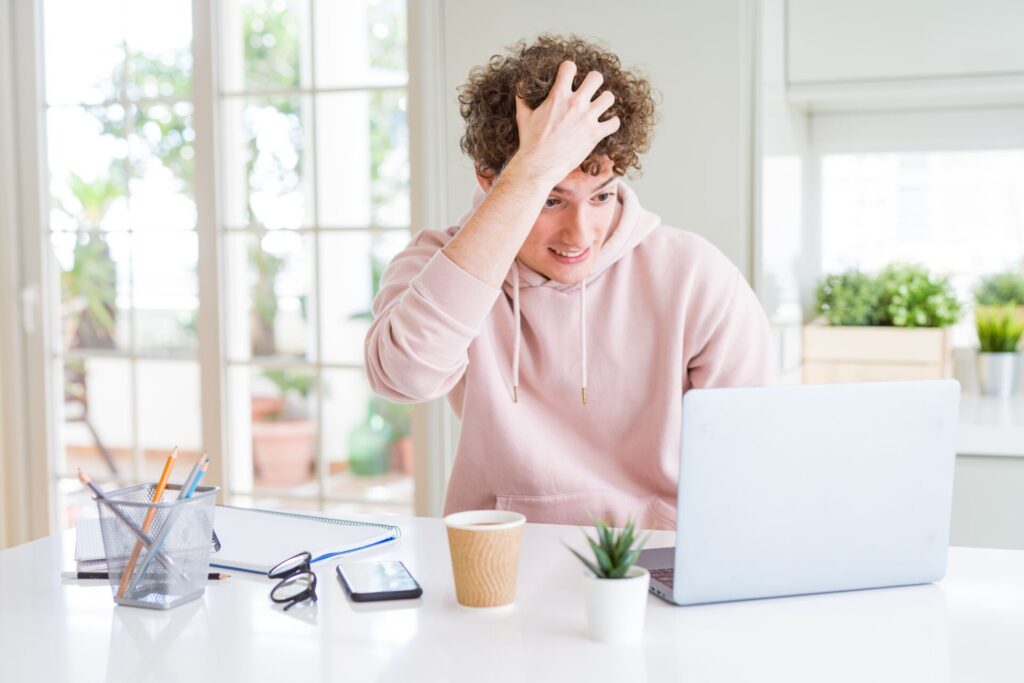 Étudiant stressé résultats Parcoursup